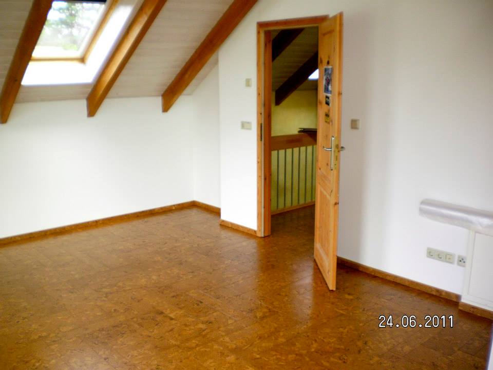 Korkparkett in Badezimmer und Nassbereich verlegen, Korkfussboden im Bad, Beispielfoto